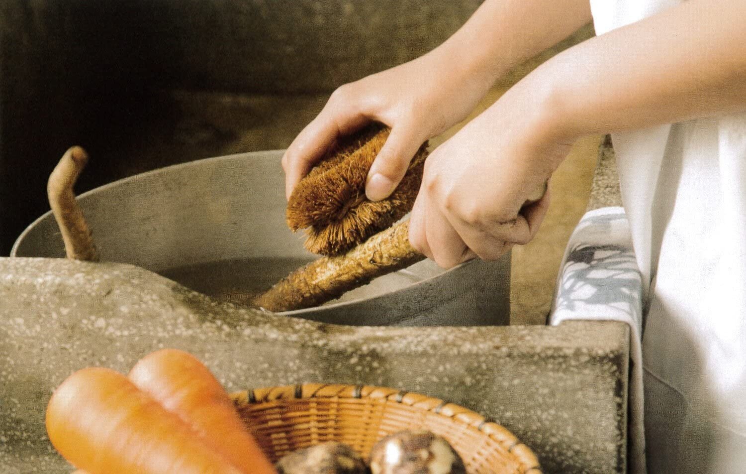 Palm Sponge - Kame No ko Fukko Scrub - Image 5